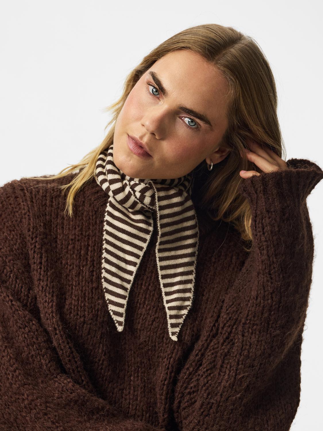PCKOMMA Scarf - Hot Fudge - VERO MODA & VILA Bergvik